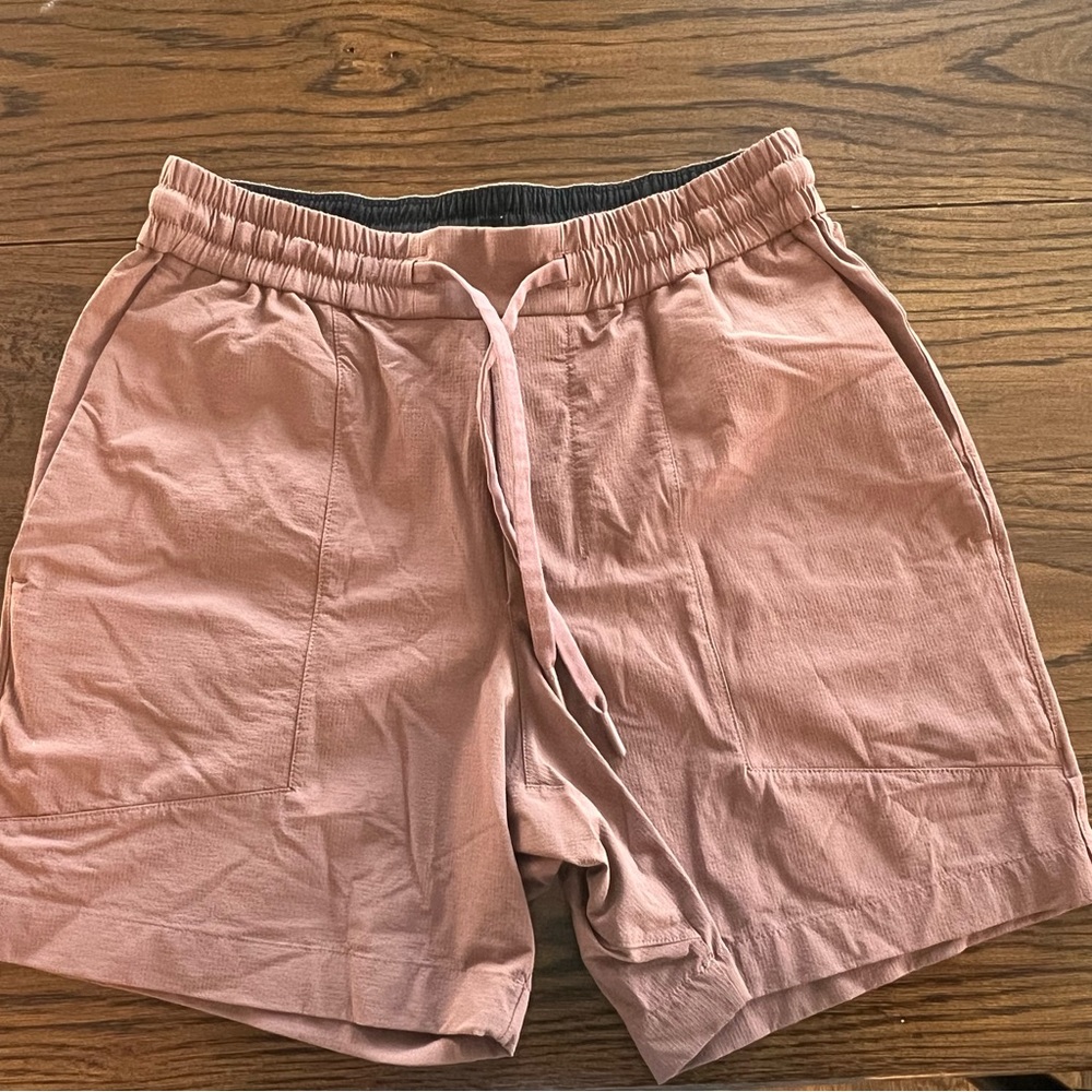 Men’s 5” Bowline Lulu Shorts Small